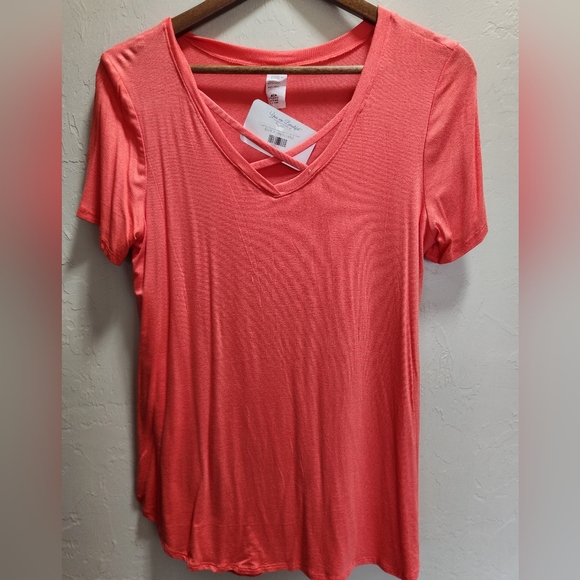 Tops - Women's Criss Cross Front Short Sleeve Top